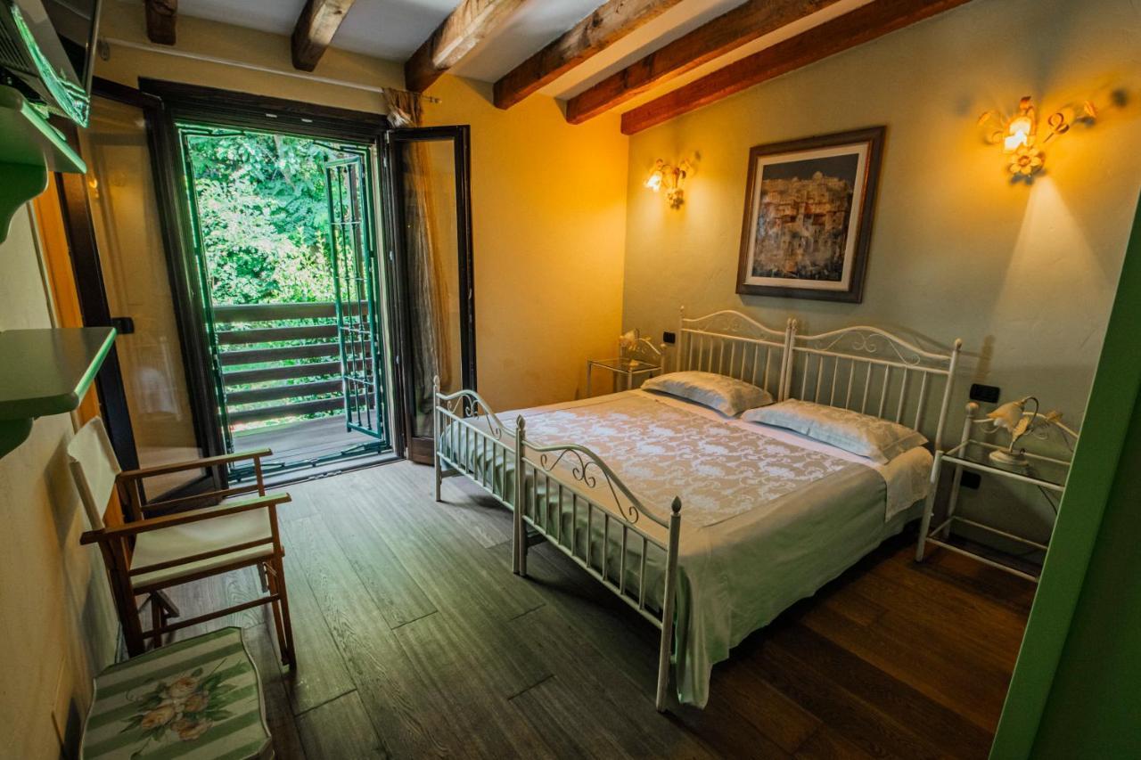 梅多拉戈Casa Amici Del Bosco住宿加早餐旅馆 外观 照片